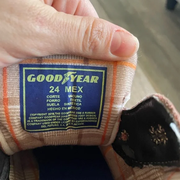 Pink boots - Picture 4 of 4